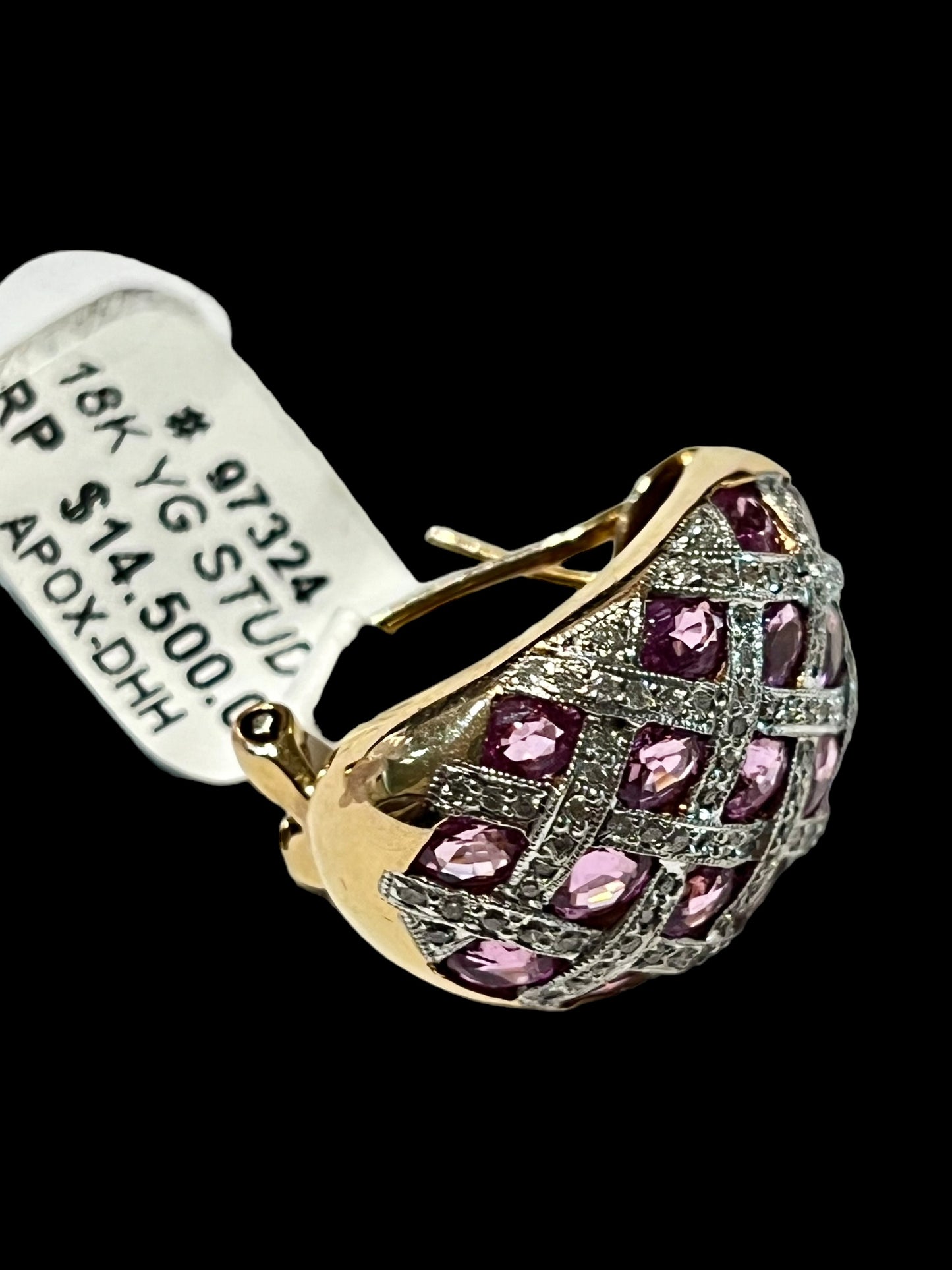 Earring Diamonds sapphire pink 5 cart total 18k gold vintage
4 carat sapphire pink original
1 carat diamonds natural vs f color
18k solid gold
Hand made vintage - diamonds clubs llc
